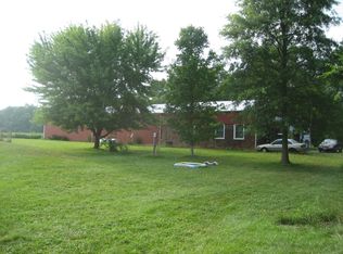 25103 E 2000th Rd, Dennison, IL 62423