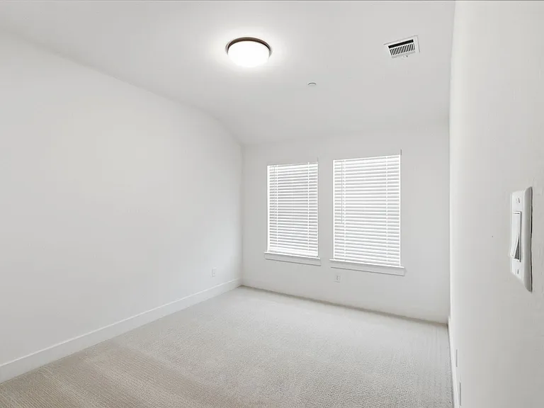 2525 Brunswick Way — Photo 15