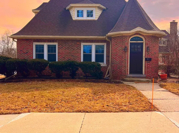 417 Upper Rd, Kohler, WI 53044