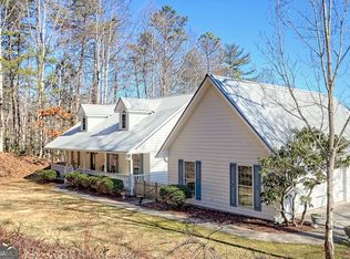 555 Bob Mark Trl, Rabun Gap, GA 30568