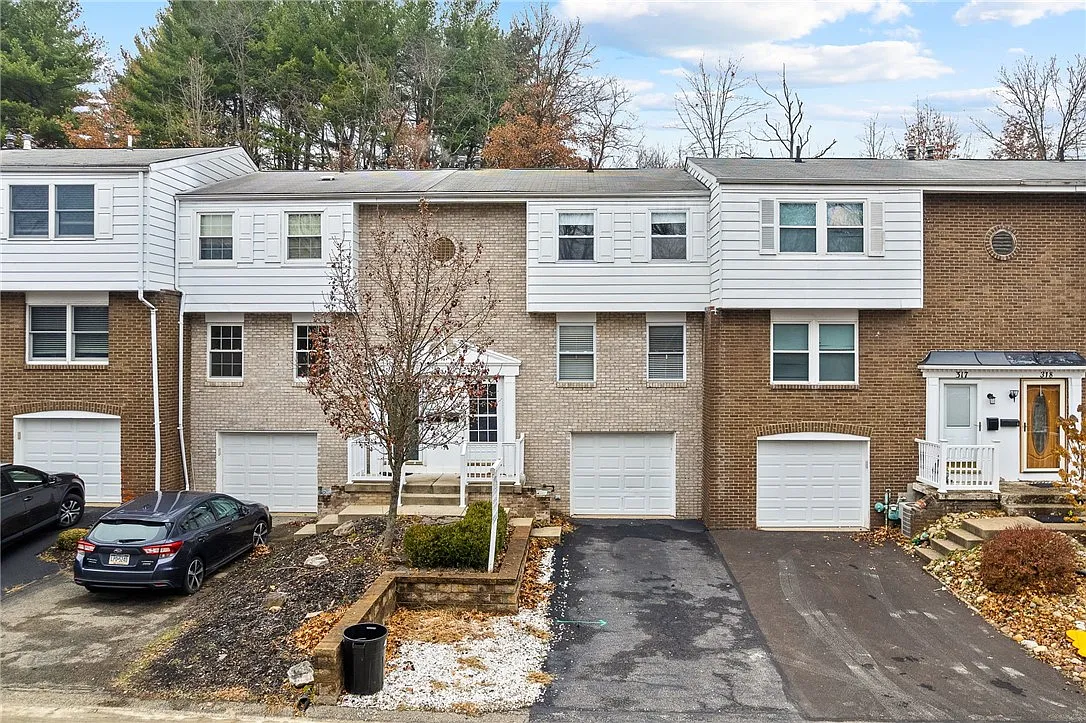 316 Cricketwood Ct photo 1