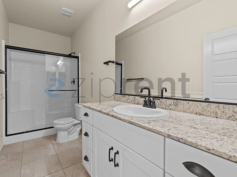 4519 Sapphire Moon Ave — Photo 8