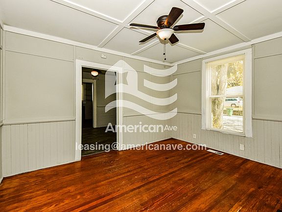5621_004_living_room_5.jpg
