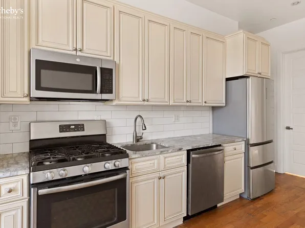 1305 Greene Avenue image 3 of 15