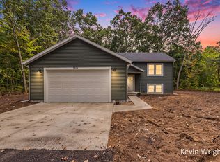 3506 Hall Rd, Muskegon, MI 49442