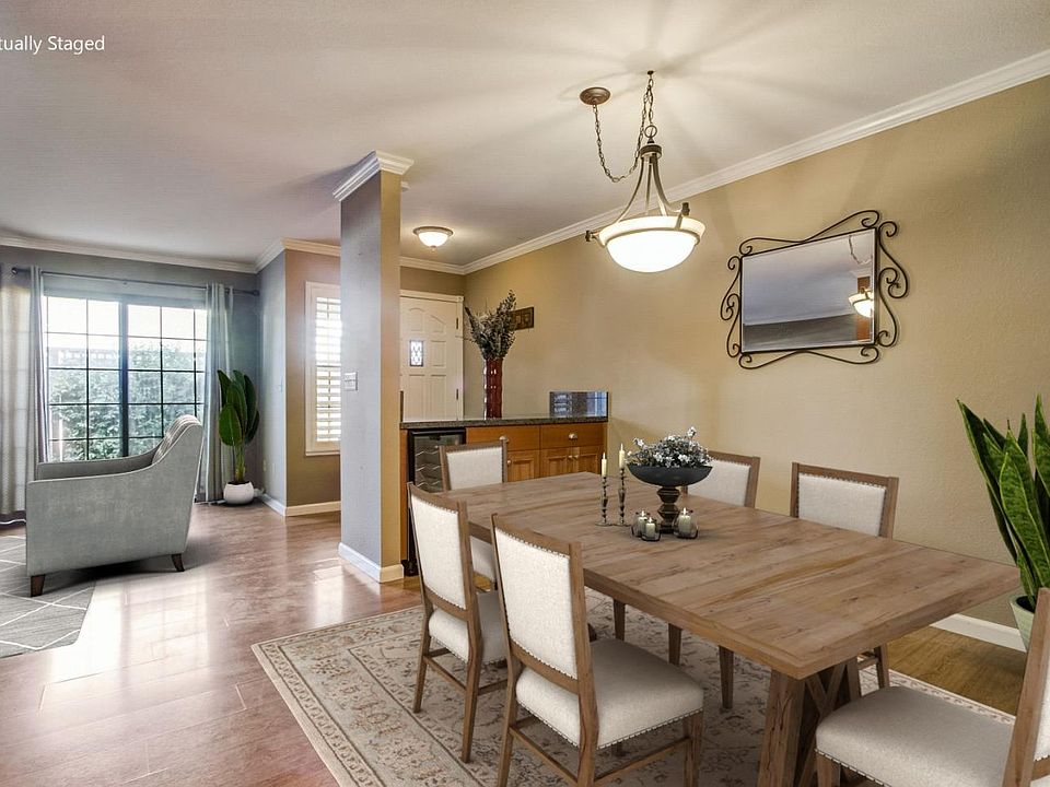 1st image of 324 W Sunnyoaks Ave