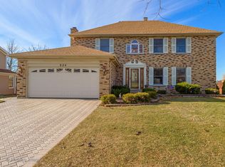 824 Provincetown Dr, Carol Stream, IL