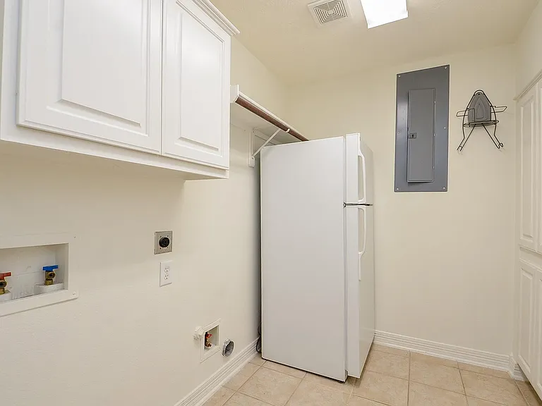 12522 Aliso Bend Ln — Photo 29