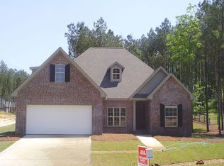 60 Stonewall, Hattiesburg, MS 39402
