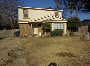 410 Brandon St, Grand Prairie, TX 75052