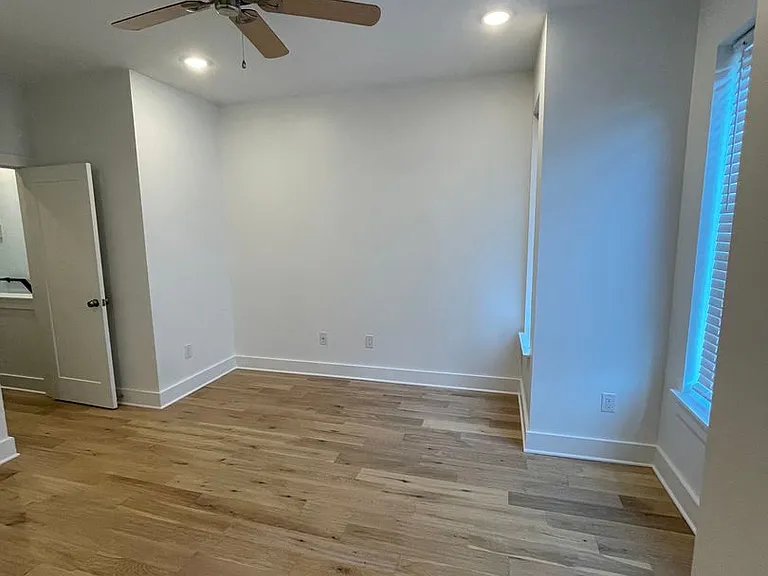 2404 Master St #2 — Photo 18