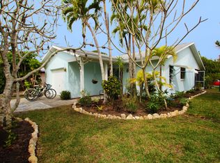 1667 Atlanta Plaza Dr, Sanibel, FL 33957