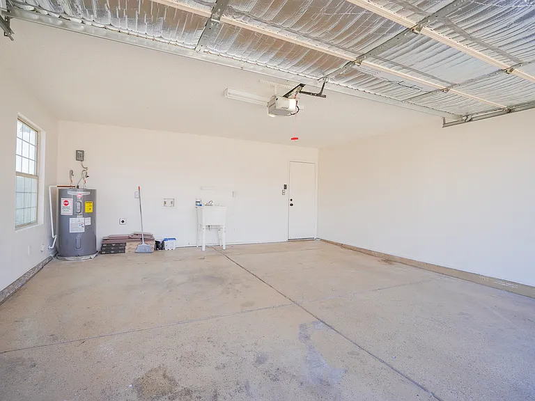 9054 N 84th Ln — Photo 36