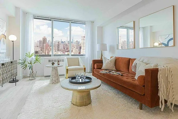 Rented by Douglas Elliman | media 19