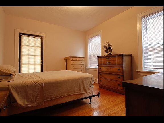2nd image of 7333 Dartmouth Ave #1FL
