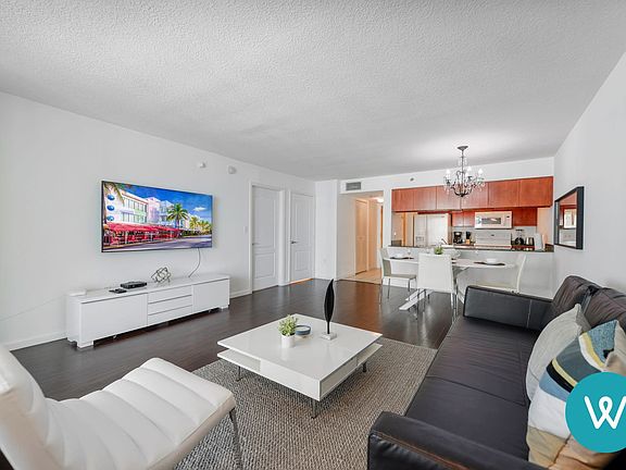 3rd image of 1200 Brickell Bay Dr Floor 36-ID1022209P