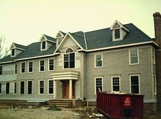 345 Queens Grant Rd, Fairfield, CT 06430