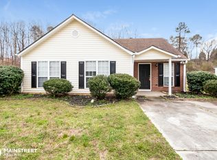 6800 Hiddenlake Dr, Rex, GA 30273