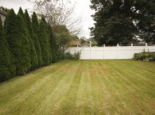 23 Carolina Ave, Port Monmouth, NJ 07758