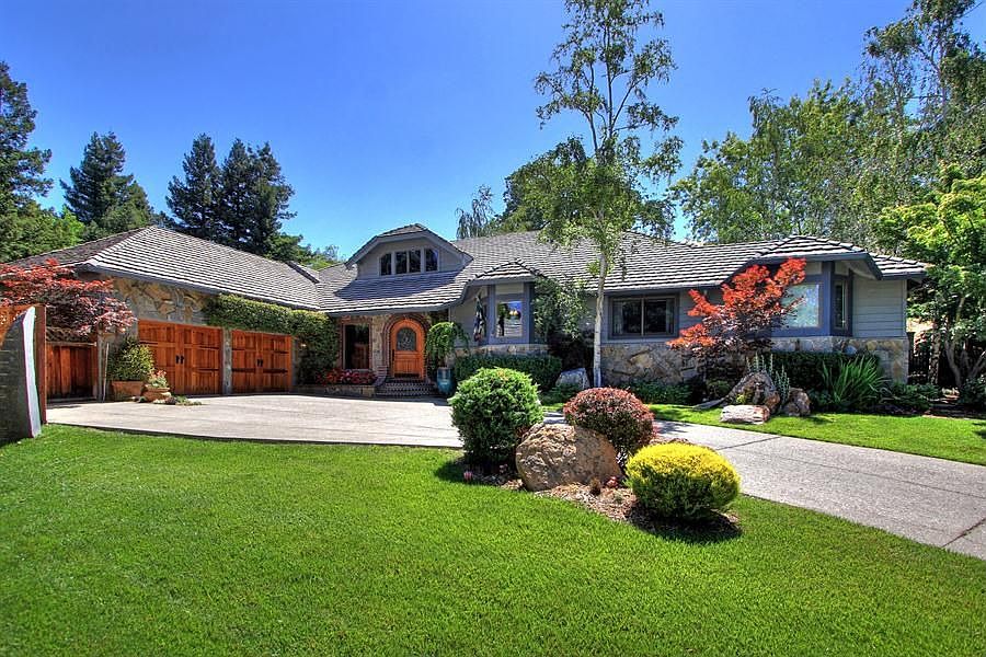 1st image of 28 Canyon Oak Ct