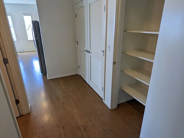 Viewpoint Terrace Apartments — Photo 38