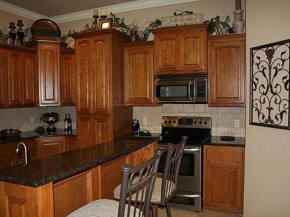 2nd image of 14668 Clair Ct W