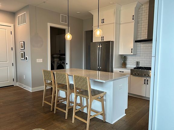 5th image of 719 Civitas Ave Unit 304