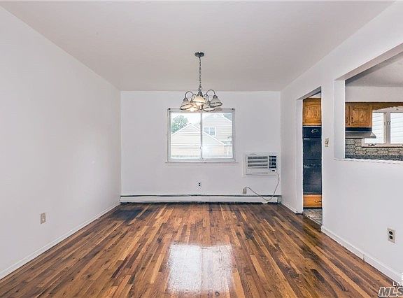 4th image of 138 Jerusalem Ave