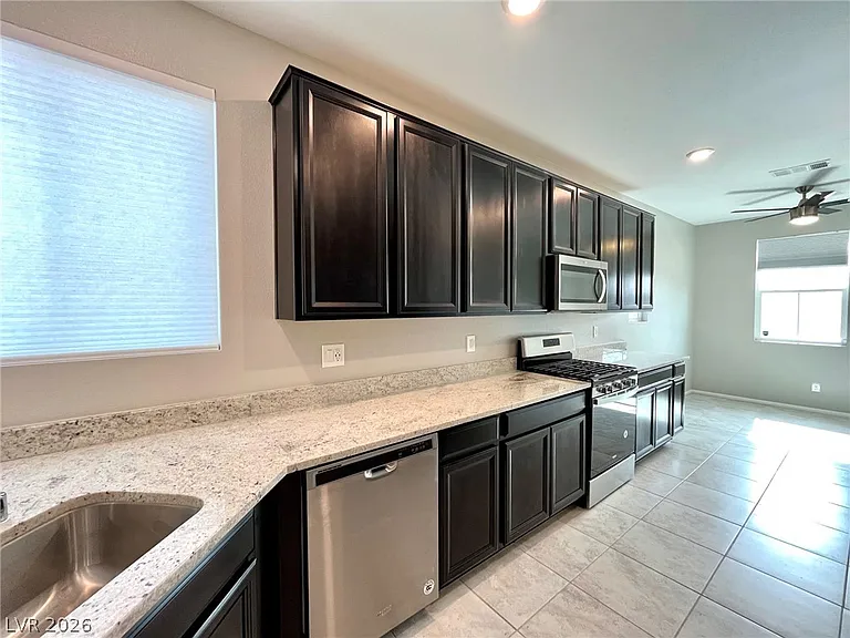 9748 Angel Valley Dr — Photo 5