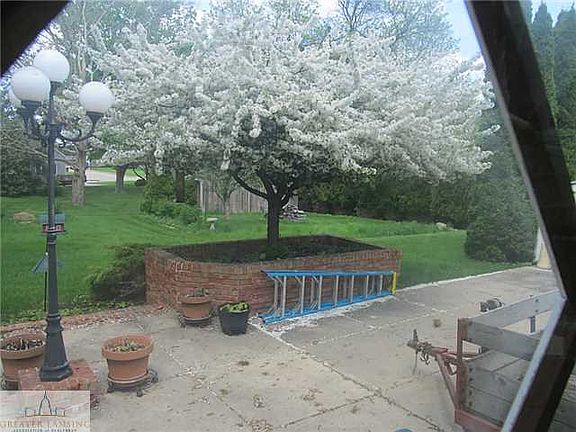 2nd image of 10753 Countryside Dr