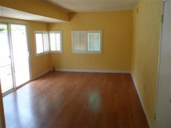 5th image of 5417 Leeds Ct