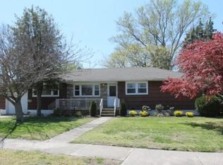 800 Adele St, Northfield, NJ 08225