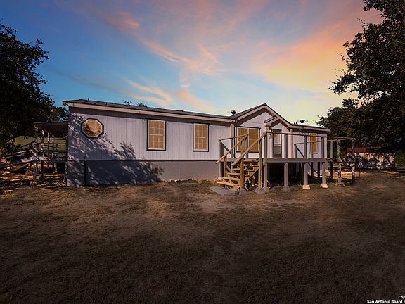 3rd image of 373 Laurel Vista