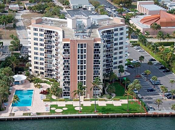 2nd image of 2800 N Flagler Dr APT 307