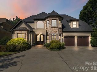 7936 Park Rd, Charlotte, NC 28210