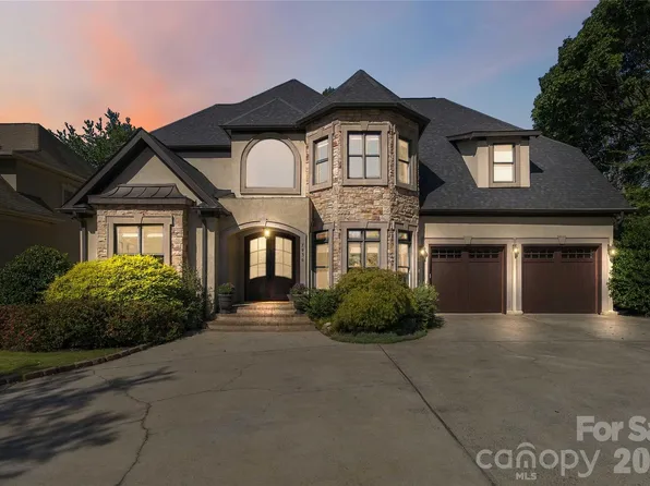 7936 Park Rd, Charlotte, NC 28210