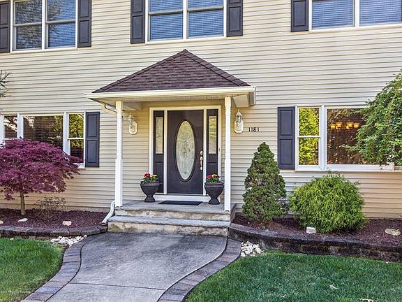 2nd image of 1181 Wake Forest Dr