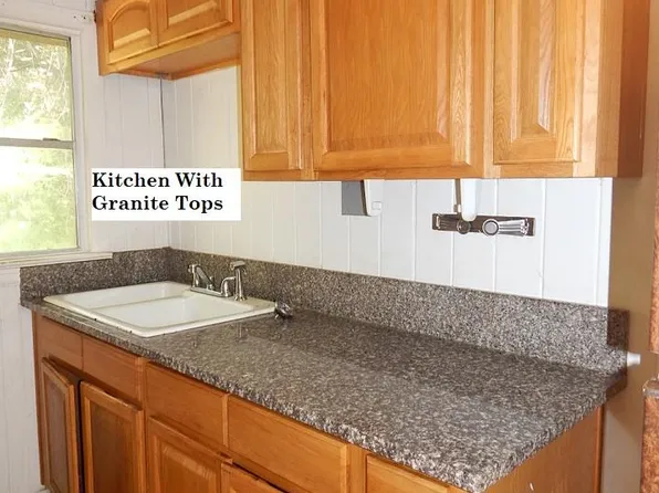 107 Mercie Ln, Crestview, FL 32539