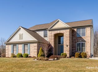 4682 Oakwright Dr NE, Ada, MI 49301