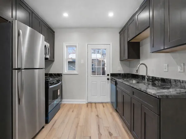 216 S Castle St, Baltimore, MD 21231