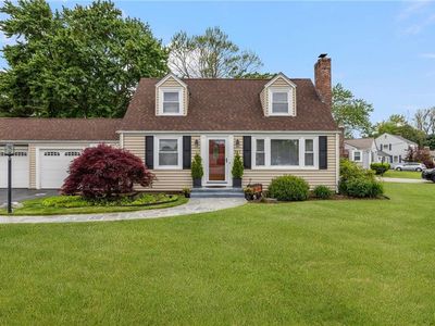 141 Plantation Dr, Cranston, RI, 02920