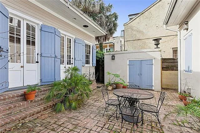 2 bed, 1.0 bath, 800 sqft, $1,550 — Photo 2