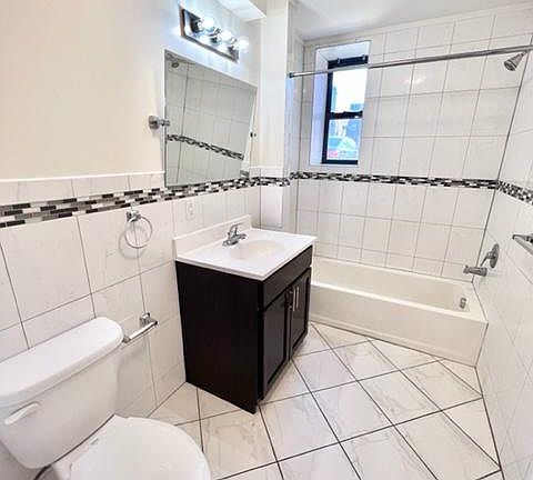 4th image of 93 N Walnut St #105