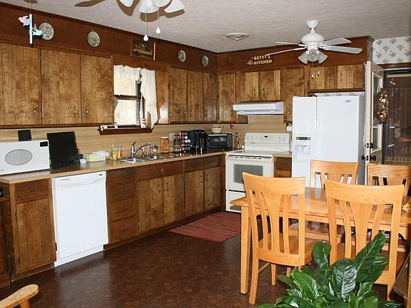3rd image of 217 Leatherwood Pl