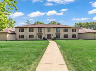 5249 Paddock Ln, Lewiston, NY 14092