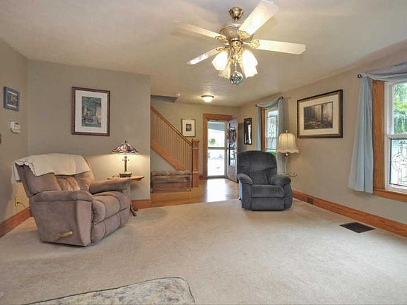 5th image of 24126 Alvord Ave