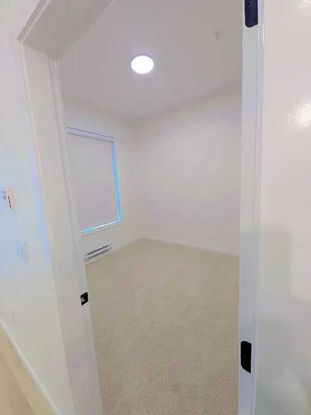 2 bed, 700 sqft, $2,200 — Photo 2