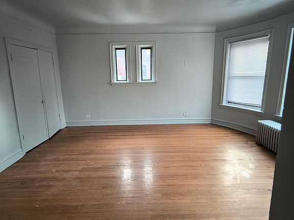 3rd image of 8145 S Drexel Ave #3W