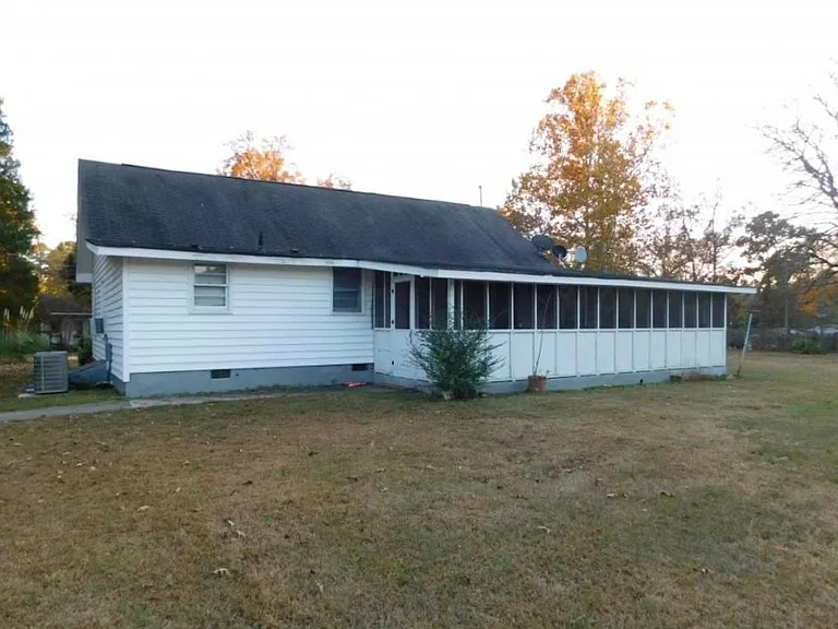 426 Camp Easter Rd — Photo 16
