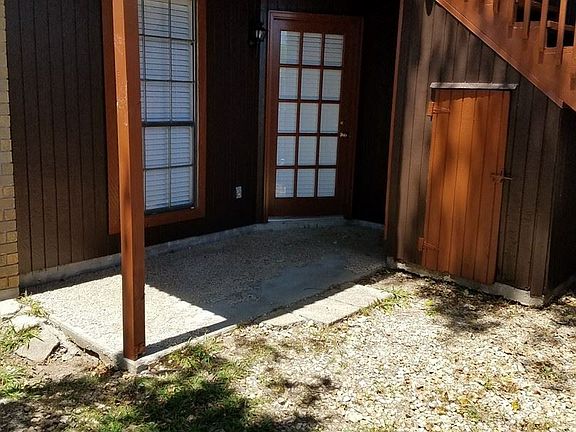 2nd image of 114 Shekel Dr APT A